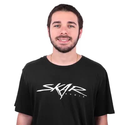 Easton J. - Customer Service