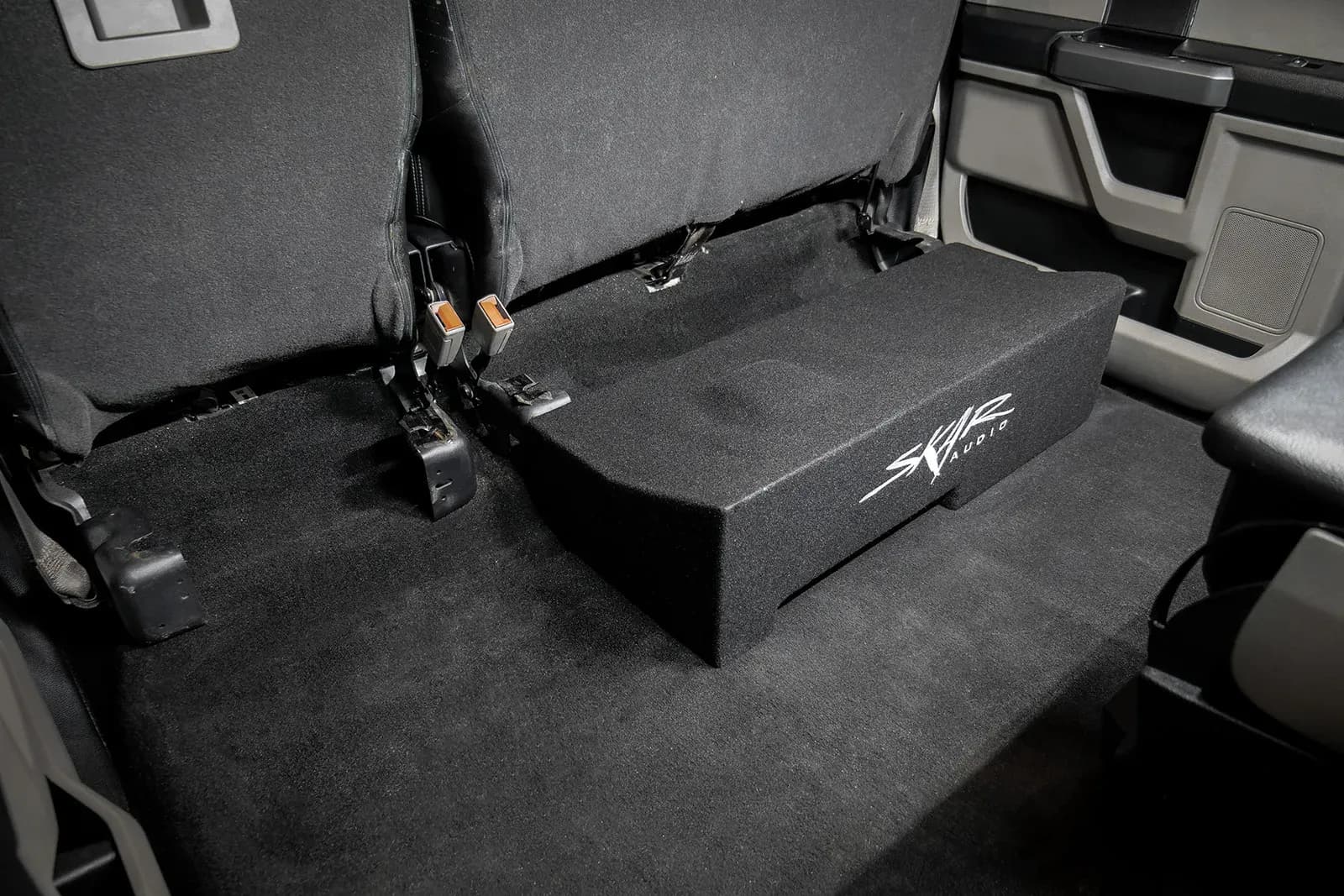 Featured Product Photo 11 for 2017-2025 Ford Super Duty (F-250/350/450) SuperCrew Cab Compatible Single 10" Ported Subwoofer Enclosure