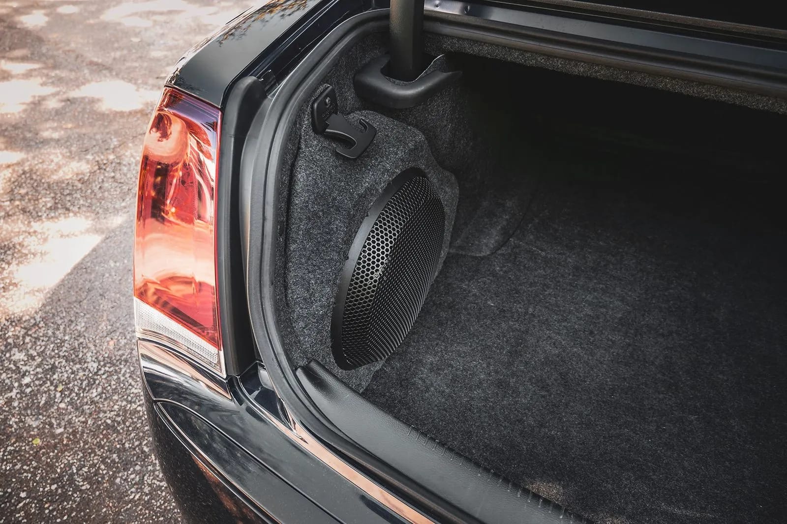 2011-2023 Chrysler 300 Compatible Single 12" Sealed Subwoofer Enclosure #11