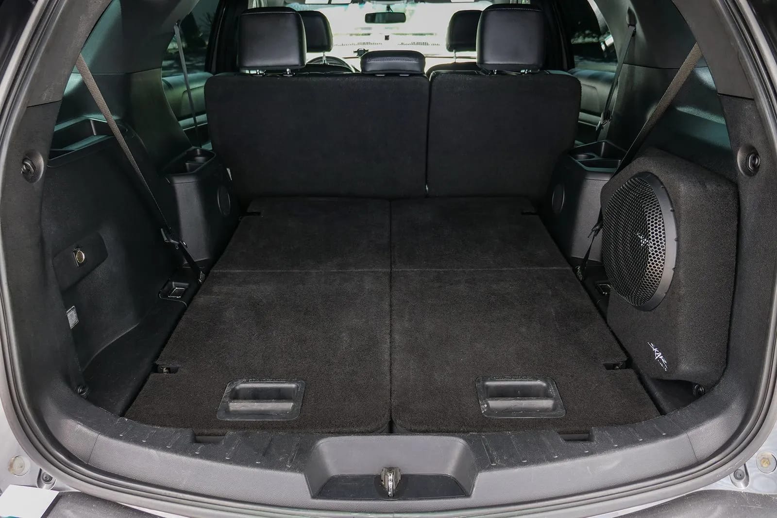 Single 10" 1000W Max Power Loaded Subwoofer Enclosure Compatible with 2011-2019 Ford Explorer Vehicles #12