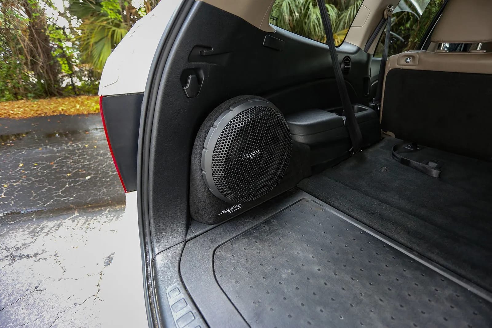 Single 10" 1,000W Max Power Loaded Subwoofer Enclosure Compatible with 2016-2022 Honda Pilot Vehicles #9