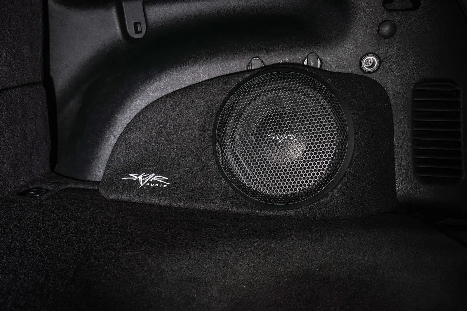 Featured Product Photo 9 for Single 10" 1,000W Max Power Loaded Subwoofer Enclosure Compatible with 2011-2021 Jeep Grand Cherokee Vehicles