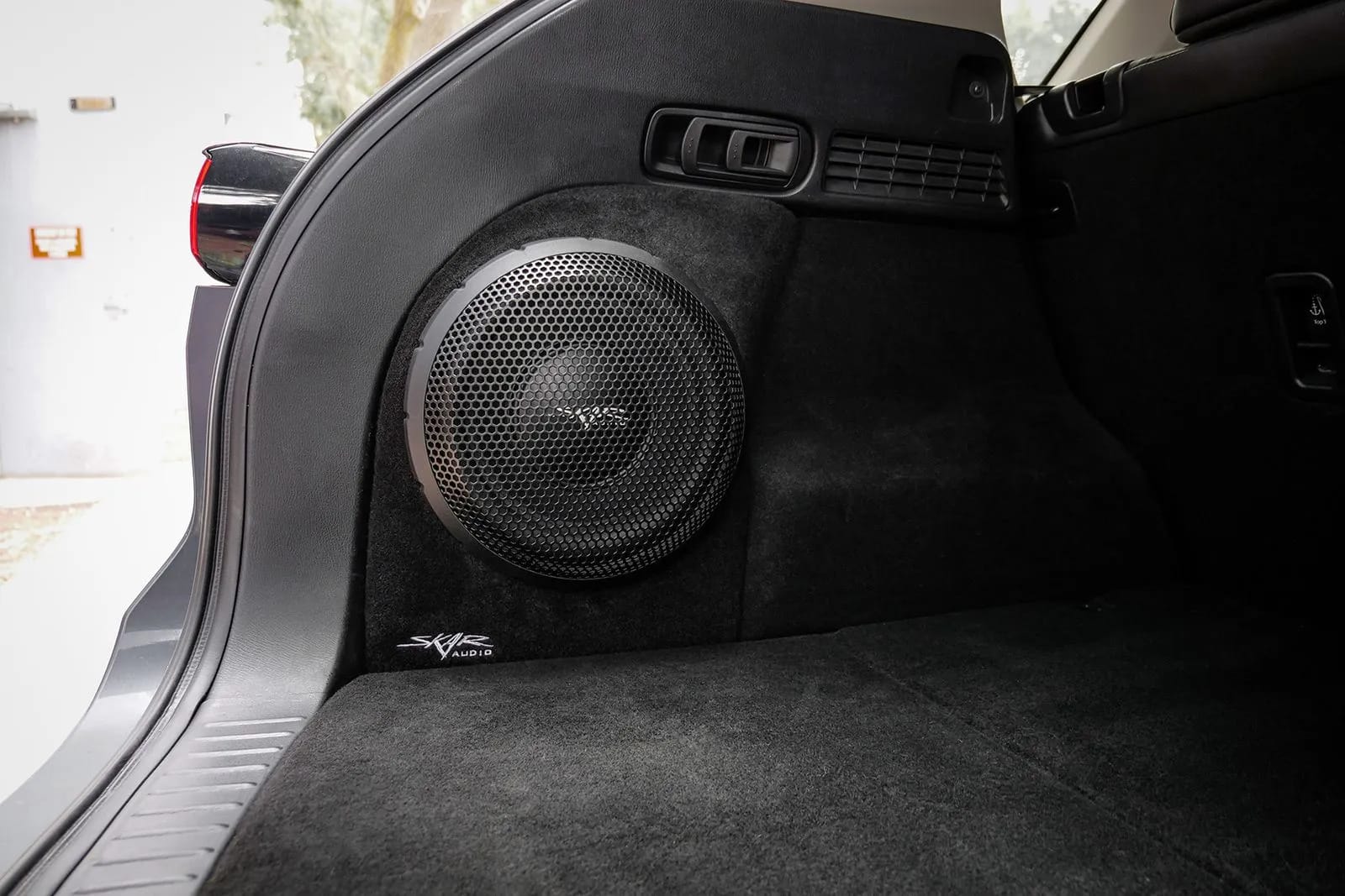 Single 10" 1,000W Max Power Loaded Subwoofer Enclosure Compatible with 2017-2024 Mazda CX-5 Vehicles #9