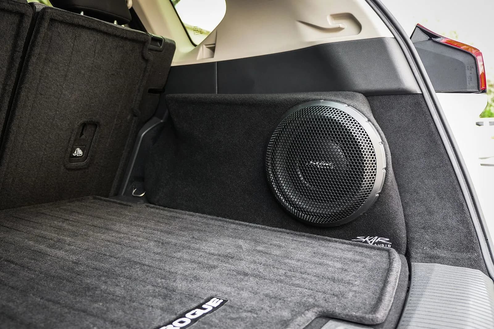 Featured Product Photo 10 for Single 10" 1,000W Max Power Loaded Subwoofer Enclosure Compatible with 2021-2025 Nissan Rogue Vehicles