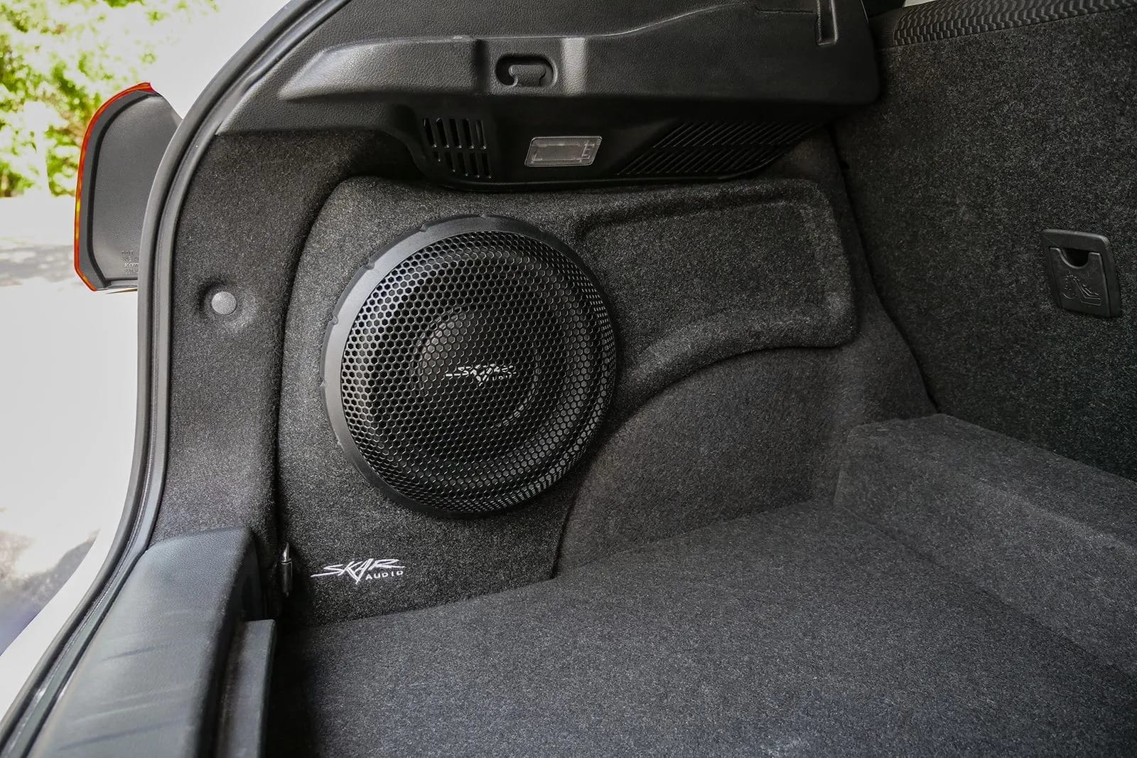 Single 10" 1,000W Max Power Loaded Subwoofer Enclosure Compatible with 2017-2022 Nissan Rogue Sport Vehicles #10