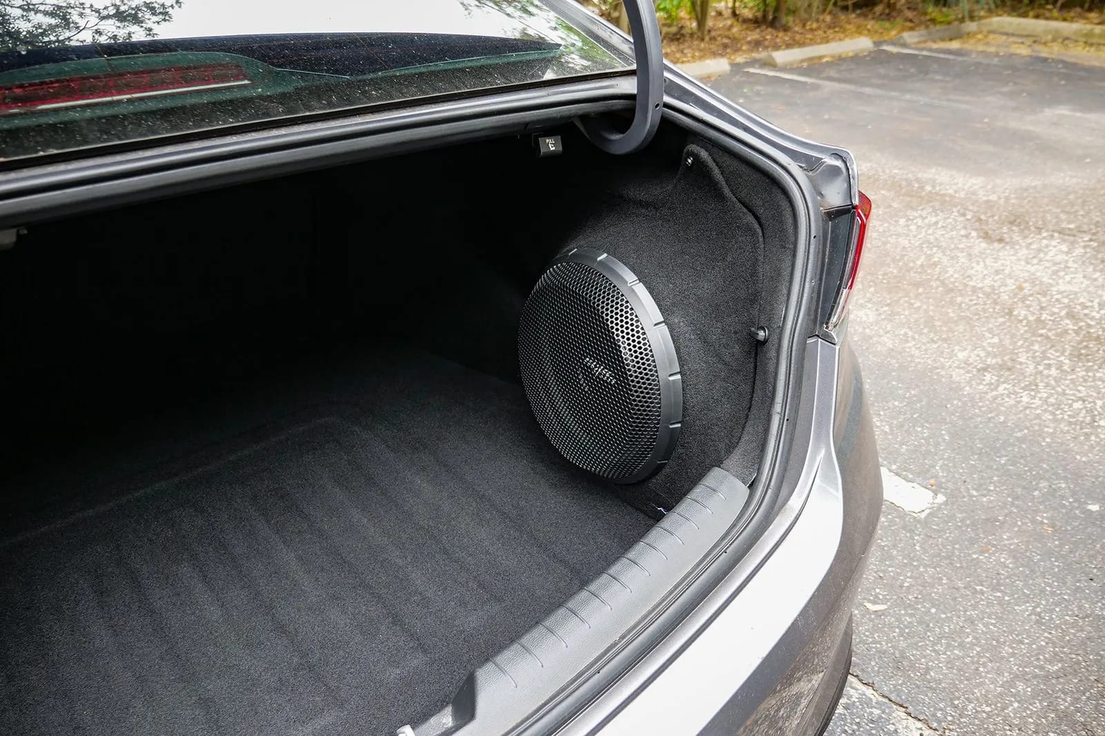 Single 12" 1,000W Max Power Loaded Subwoofer Enclosure Compatible with 2015-2019 Hyundai Sonata Vehicles #11